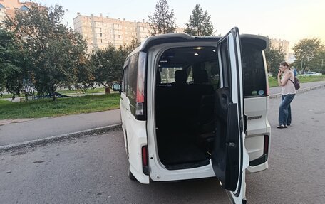 Honda Stepwgn IV, 2016 год, 1 750 000 рублей, 4 фотография