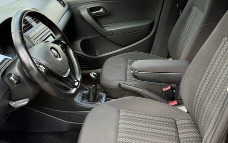 Volkswagen Polo VI (EU Market), 2015 год, 985 000 рублей, 13 фотография