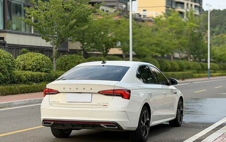 Skoda Octavia IV, 2022 год, 2 300 000 рублей, 5 фотография