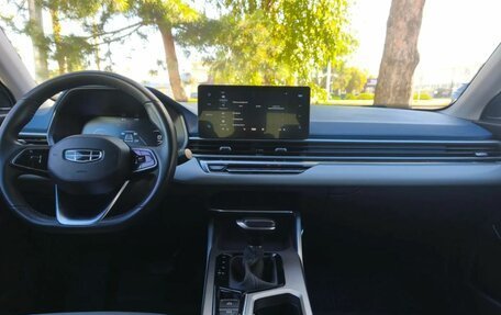 Geely Emgrand, 2023 год, 1 740 000 рублей, 11 фотография