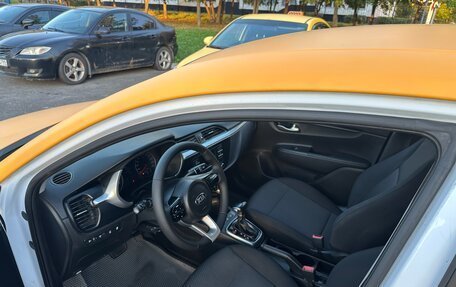 KIA Rio IV, 2021 год, 1 050 000 рублей, 5 фотография