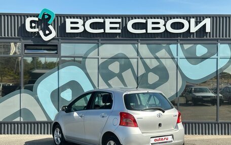 Toyota Yaris III рестайлинг, 2007 год, 699 000 рублей, 3 фотография