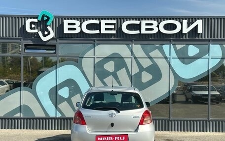 Toyota Yaris III рестайлинг, 2007 год, 699 000 рублей, 6 фотография