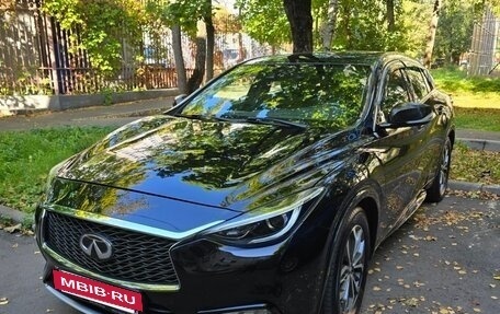 Infiniti Q30, 2017 год, 1 549 999 рублей, 3 фотография