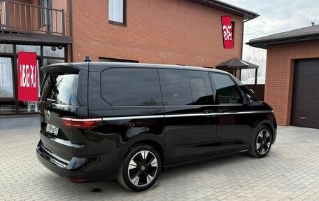 Volkswagen Multivan, 2024 год, 8 000 000 рублей, 4 фотография