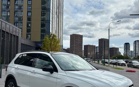Volkswagen Tiguan II, 2019 год, 3 190 000 рублей, 3 фотография