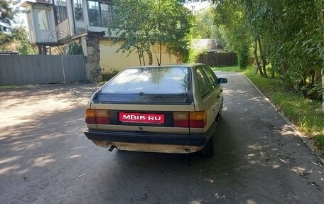 Audi 100, 1985 год, 260 000 рублей, 3 фотография