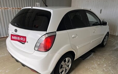 KIA Rio II, 2011 год, 650 000 рублей, 9 фотография