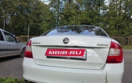 Skoda Rapid I, 2014 год, 750 000 рублей, 3 фотография