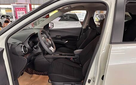 Nissan Kicks I, 2022 год, 1 300 000 рублей, 10 фотография