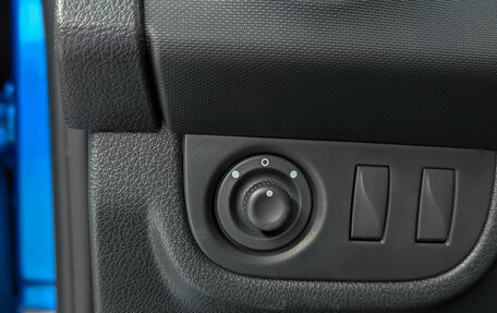 Renault Logan II, 2020 год, 899 000 рублей, 19 фотография