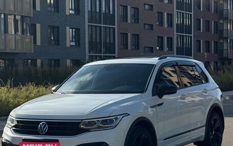 Volkswagen Tiguan II, 2021 год, 2 920 000 рублей, 3 фотография