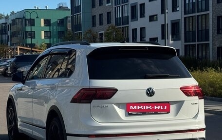 Volkswagen Tiguan II, 2021 год, 2 920 000 рублей, 4 фотография