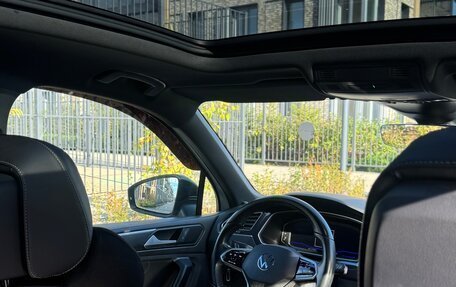 Volkswagen Tiguan II, 2021 год, 2 920 000 рублей, 11 фотография