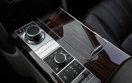 Land Rover Range Rover IV рестайлинг, 2016 год, 3 029 000 рублей, 14 фотография