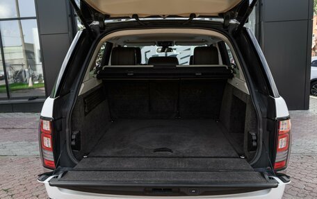 Land Rover Range Rover IV рестайлинг, 2016 год, 3 029 000 рублей, 29 фотография