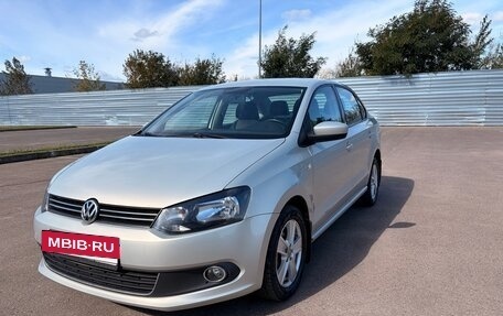 Volkswagen Polo VI (EU Market), 2013 год, 1 050 000 рублей, 8 фотография