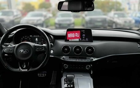 KIA Stinger I, 2018 год, 2 950 000 рублей, 13 фотография