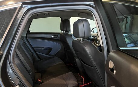 Opel Astra J, 2013 год, 670 000 рублей, 26 фотография