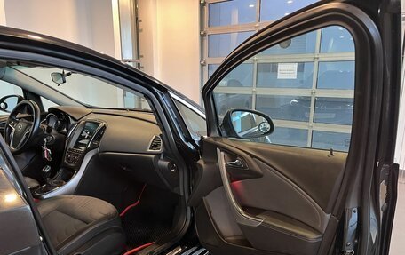 Opel Astra J, 2013 год, 670 000 рублей, 27 фотография