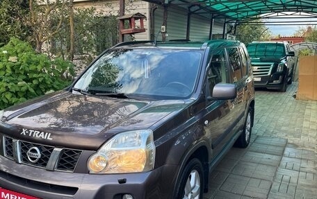 Nissan X-Trail, 2010 год, 1 350 000 рублей, 2 фотография