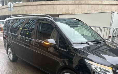 Mercedes-Benz V-Класс, 2017 год, 7 000 000 рублей, 2 фотография