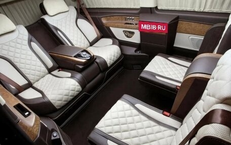 Mercedes-Benz V-Класс, 2017 год, 7 000 000 рублей, 6 фотография