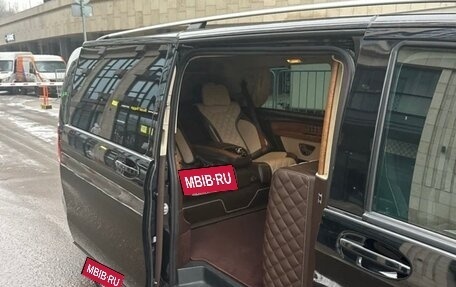 Mercedes-Benz V-Класс, 2017 год, 7 000 000 рублей, 5 фотография