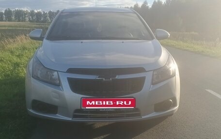 Chevrolet Cruze II, 2011 год, 420 000 рублей, 2 фотография