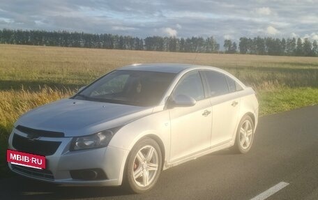 Chevrolet Cruze II, 2011 год, 420 000 рублей, 3 фотография