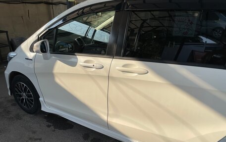 Honda Freed I, 2016 год, 1 400 000 рублей, 16 фотография