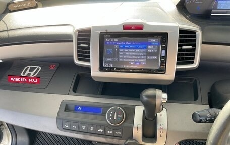 Honda Freed I, 2016 год, 1 400 000 рублей, 5 фотография