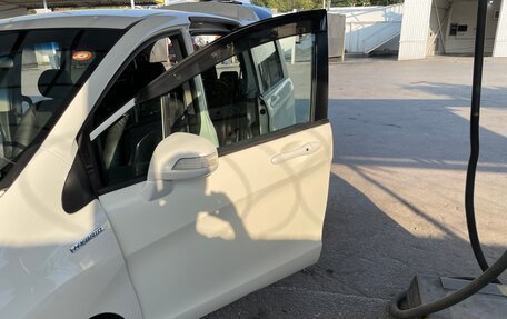 Honda Freed I, 2016 год, 1 400 000 рублей, 24 фотография