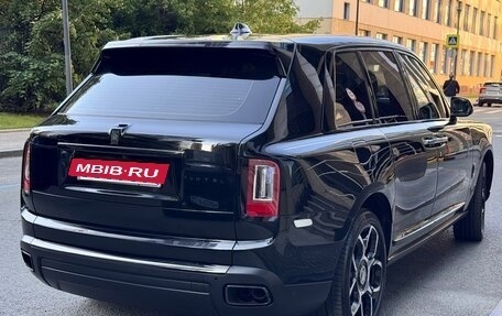 Rolls-Royce Cullinan, 2020 год, 32 000 000 рублей, 4 фотография