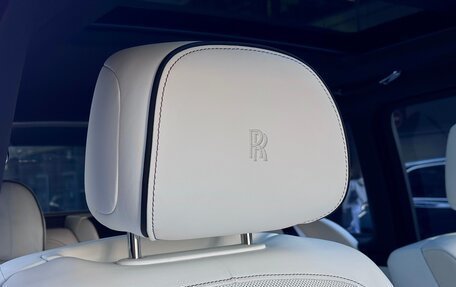 Rolls-Royce Cullinan, 2020 год, 32 000 000 рублей, 15 фотография