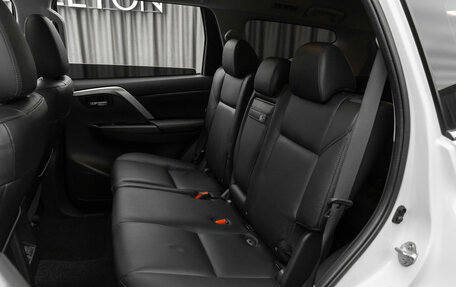 Mitsubishi Pajero Sport III рестайлинг, 2020 год, 3 870 000 рублей, 13 фотография