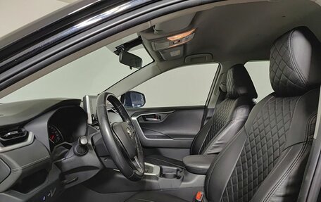 Toyota RAV4, 2020 год, 3 050 000 рублей, 20 фотография