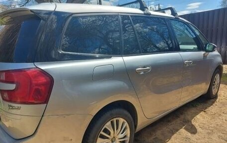 Citroen C4 Picasso II рестайлинг, 2014 год, 880 000 рублей, 4 фотография