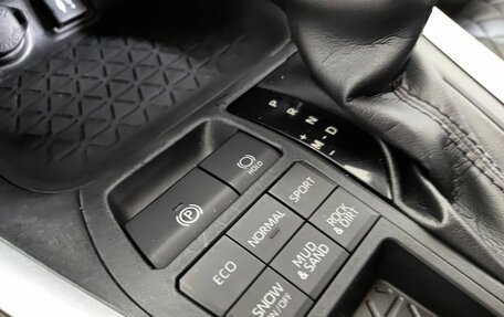 Toyota RAV4, 2020 год, 3 050 000 рублей, 25 фотография