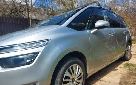 Citroen C4 Picasso II рестайлинг, 2014 год, 880 000 рублей, 3 фотография