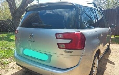 Citroen C4 Picasso II рестайлинг, 2014 год, 880 000 рублей, 2 фотография