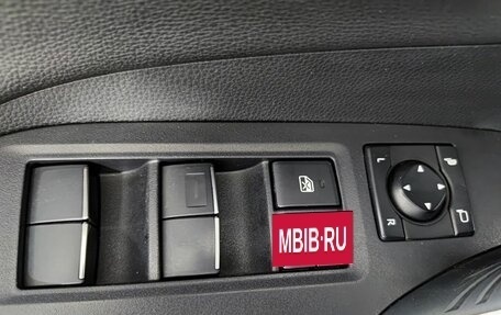 Toyota RAV4, 2020 год, 3 050 000 рублей, 23 фотография