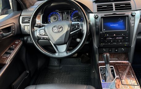 Toyota Camry, 2017 год, 3 400 000 рублей, 9 фотография