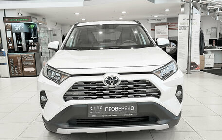 Toyota RAV4, 2020 год, 2 750 000 рублей, 6 фотография
