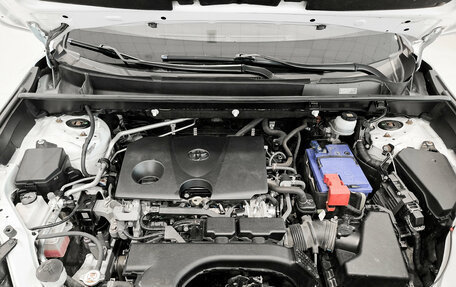 Toyota RAV4, 2020 год, 2 750 000 рублей, 13 фотография