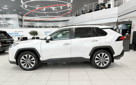 Toyota RAV4, 2020 год, 2 750 000 рублей, 12 фотография