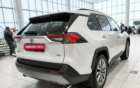 Toyota RAV4, 2020 год, 2 750 000 рублей, 9 фотография
