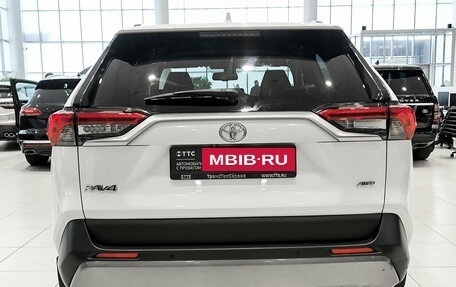 Toyota RAV4, 2020 год, 2 750 000 рублей, 10 фотография