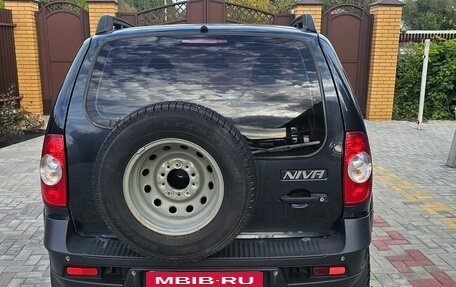 Chevrolet Niva I рестайлинг, 2012 год, 550 000 рублей, 3 фотография