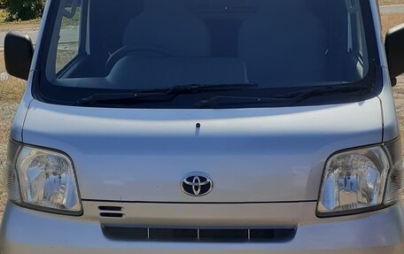 Toyota Pixis Van I, 2015 год, 715 000 рублей, 1 фотография